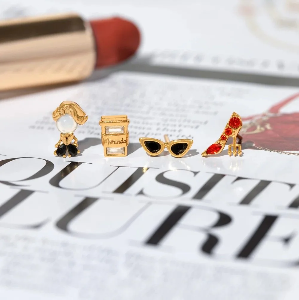 New Girls Crew The Devil Wears Prada Collection — EXTRA MAGIC MINUTES